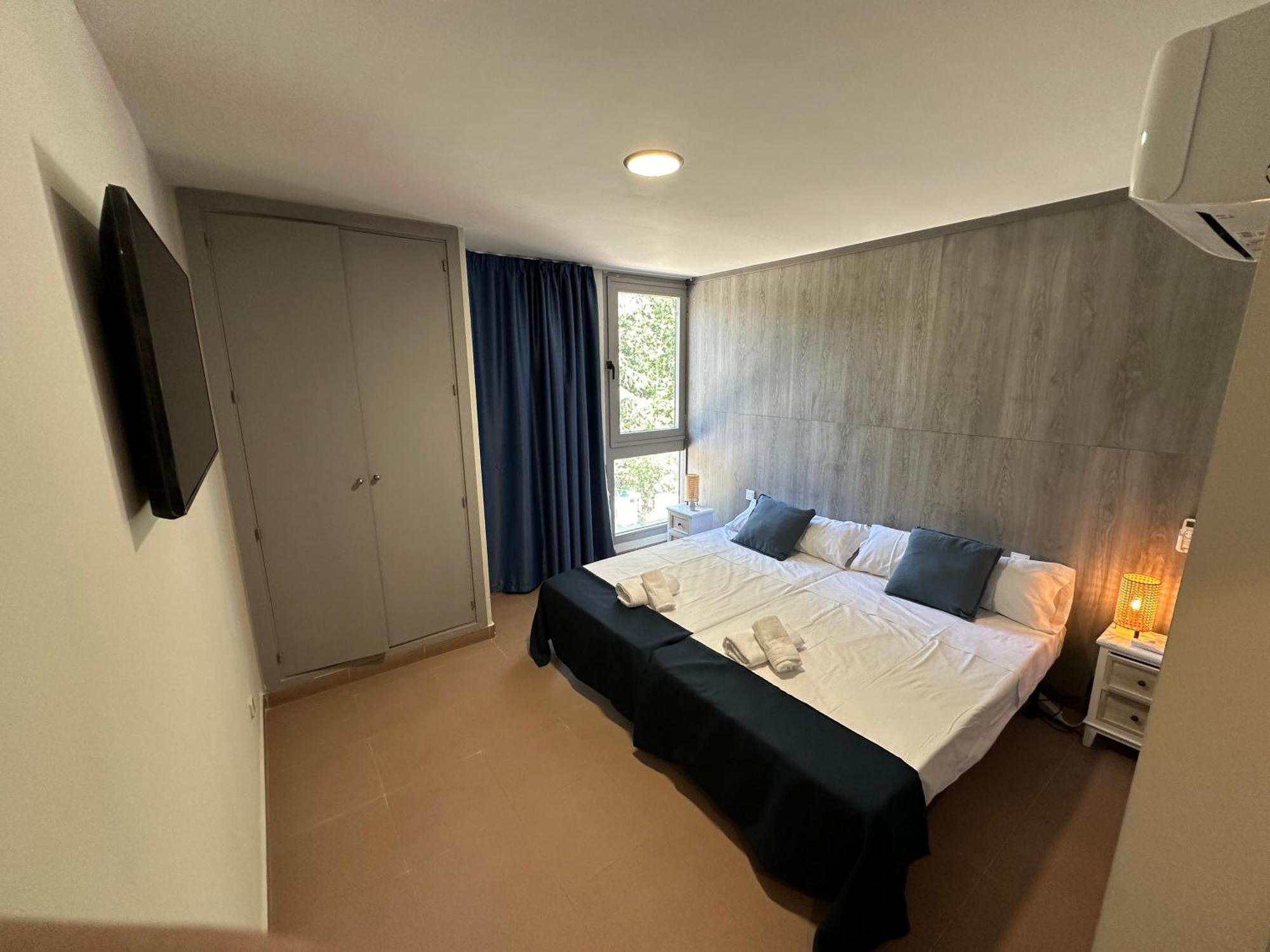 Hostal Myd Pantano Pelayos de la Presa Esterno foto