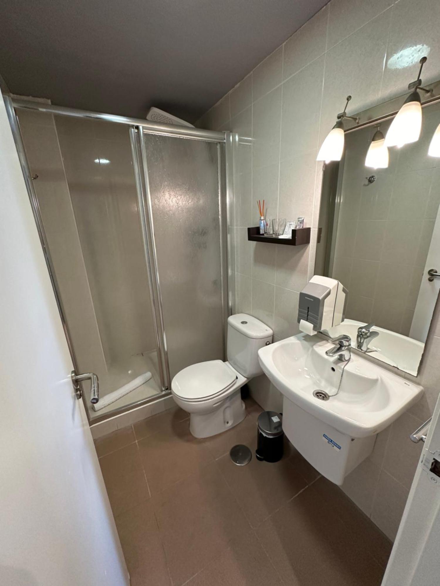 Hostal Myd Pantano Pelayos de la Presa Esterno foto