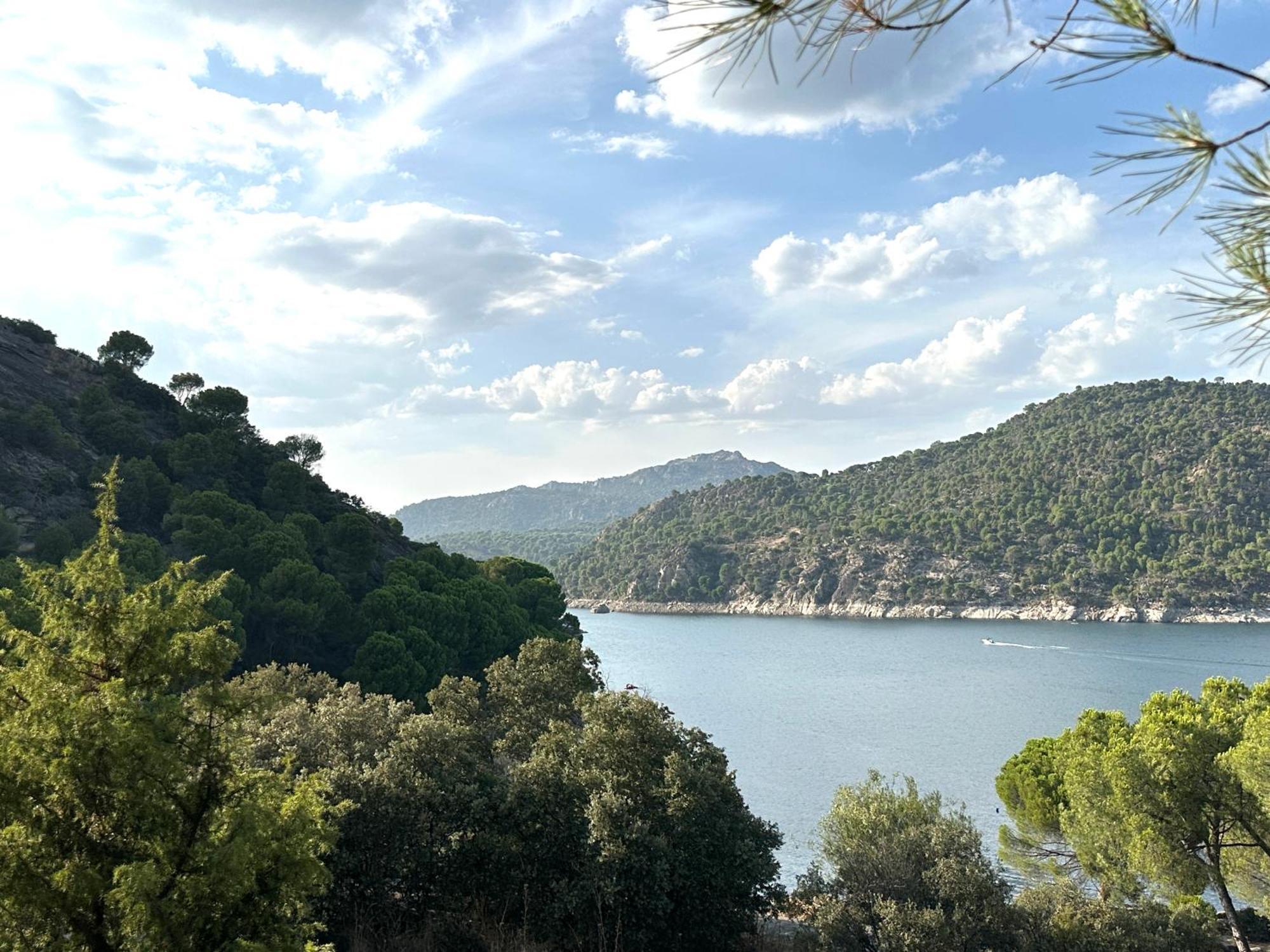 Hostal Myd Pantano Pelayos de la Presa Esterno foto