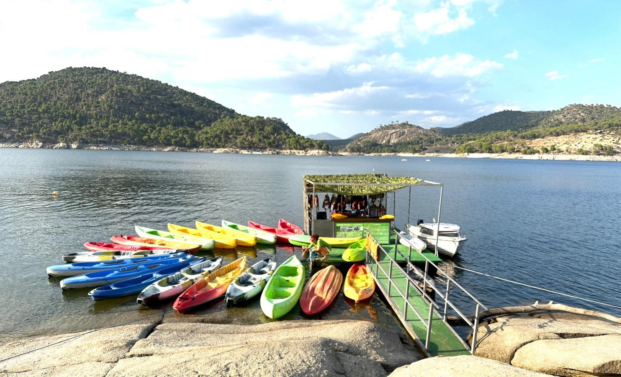 Hostal Myd Pantano Pelayos de la Presa Esterno foto